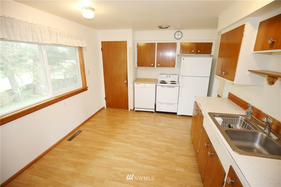 Property Photo:  5852 Madrona Drive  WA 98248 