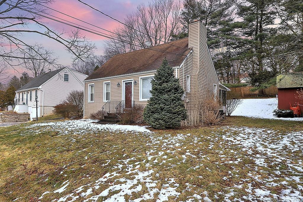 Property Photo:  77 Bee Street  CT 06450 