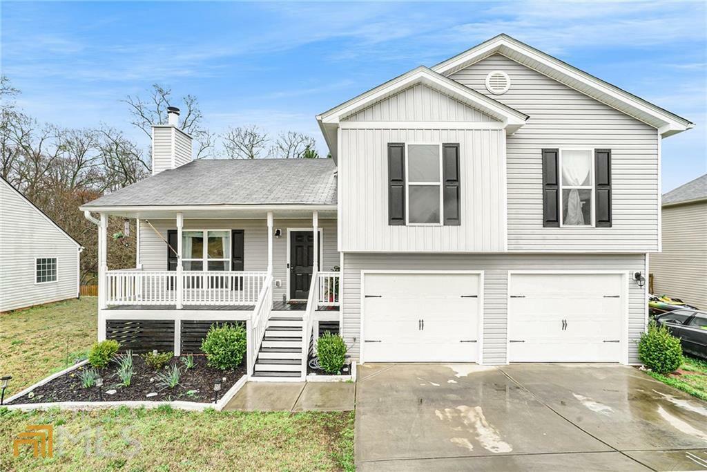 Property Photo: 965 Haymon Drive GA 30680