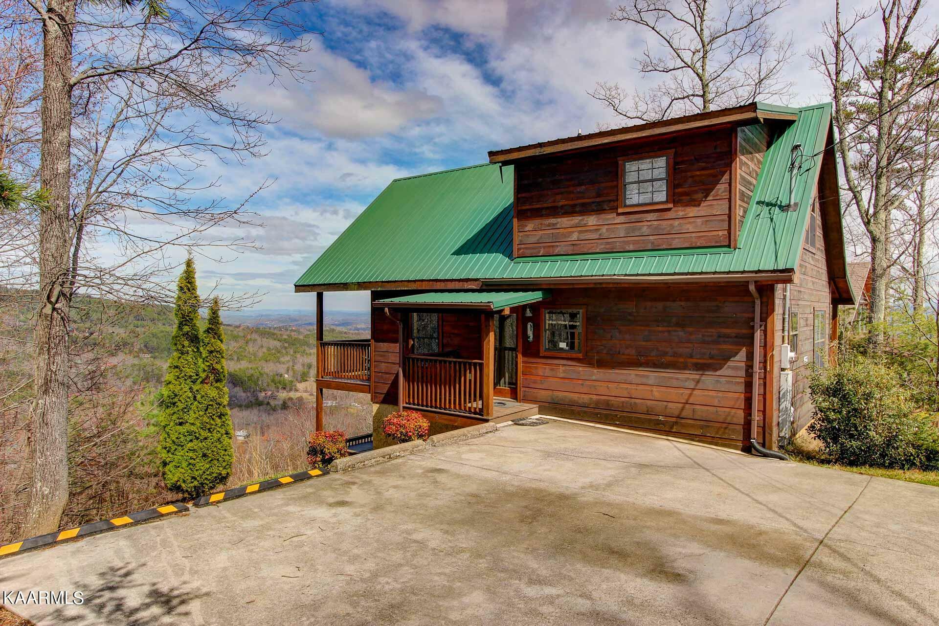 2222 Windswept View Way  Sevierville TN 37876 photo