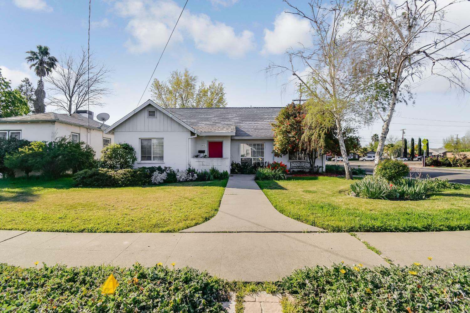 Property Photo:  842 Morley Avenue  CA 95991 