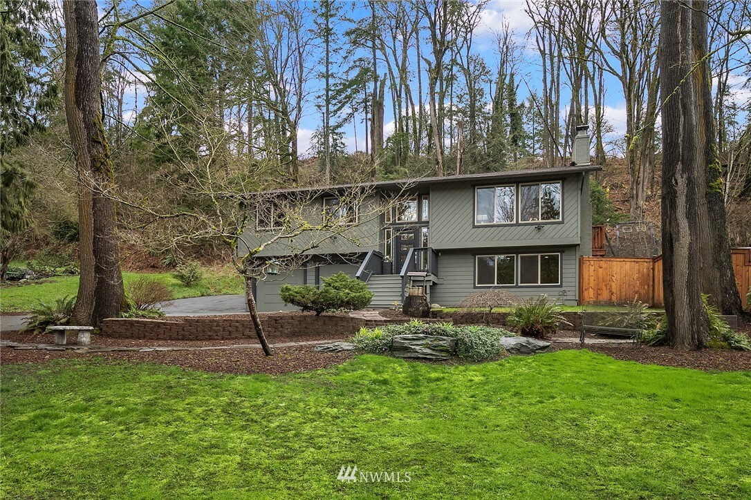 Property Photo:  28726 181st Avenue SE  WA 98042 