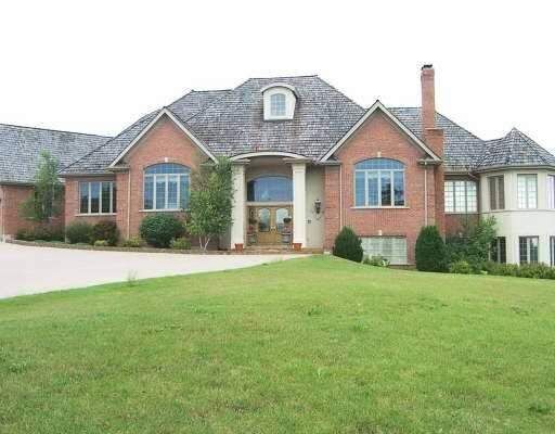Property Photo: 2 Farmington Rd IL 60010