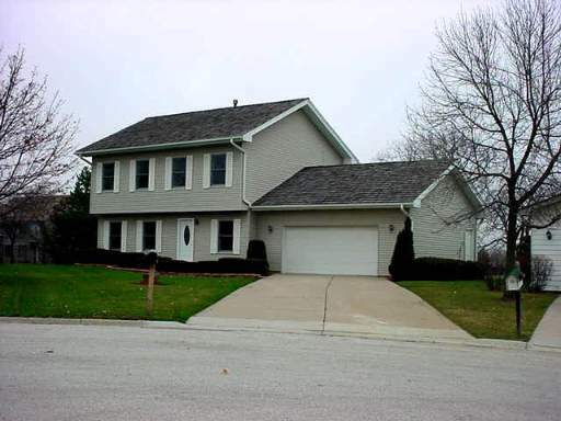 Property Photo:  17672 W Saddle Court  IL 60031 