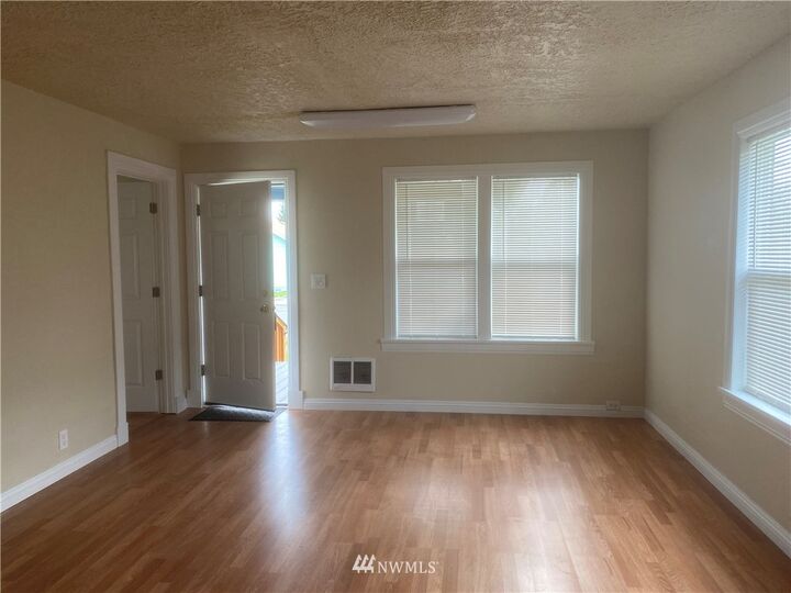 Property Photo: 209 Yew Street WA 98531