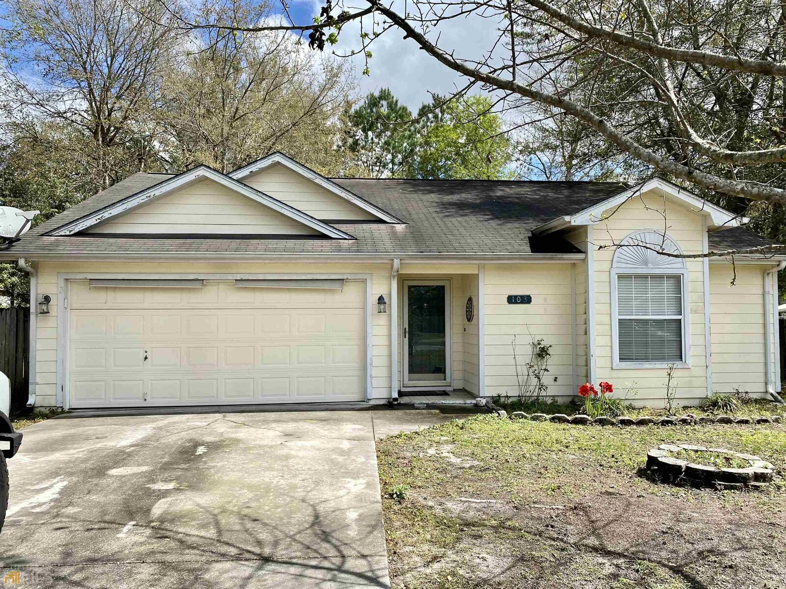 Property Photo: 103 Royal Acres Court GA 31548