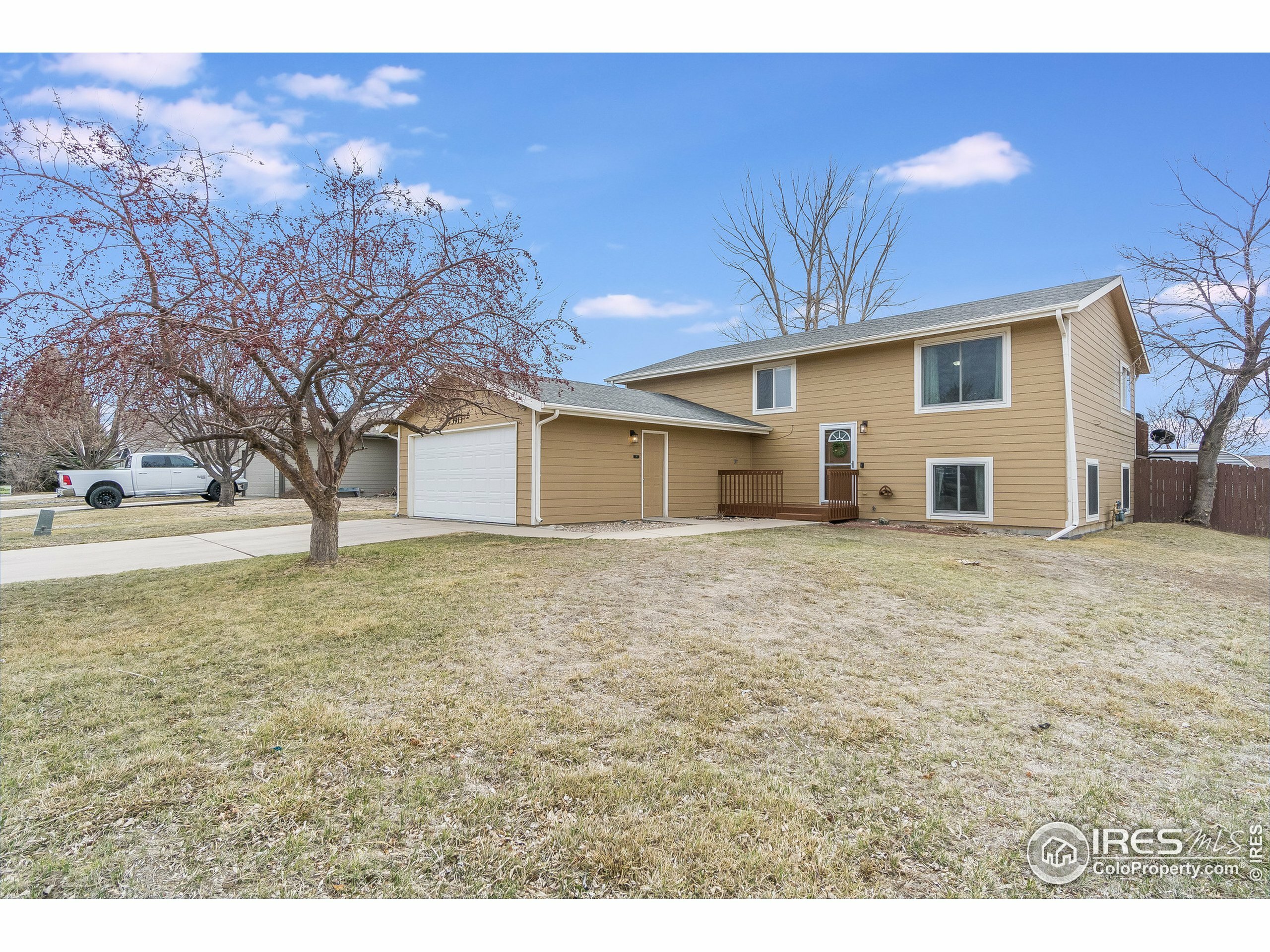 Property Photo:  3913 Lincoln Ct  CO 80549 