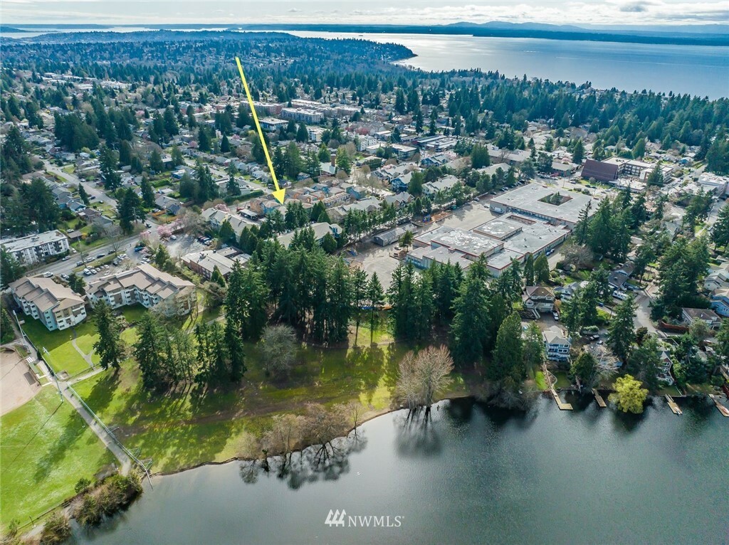 Property Photo:  480 N 130th Street  WA 98133 