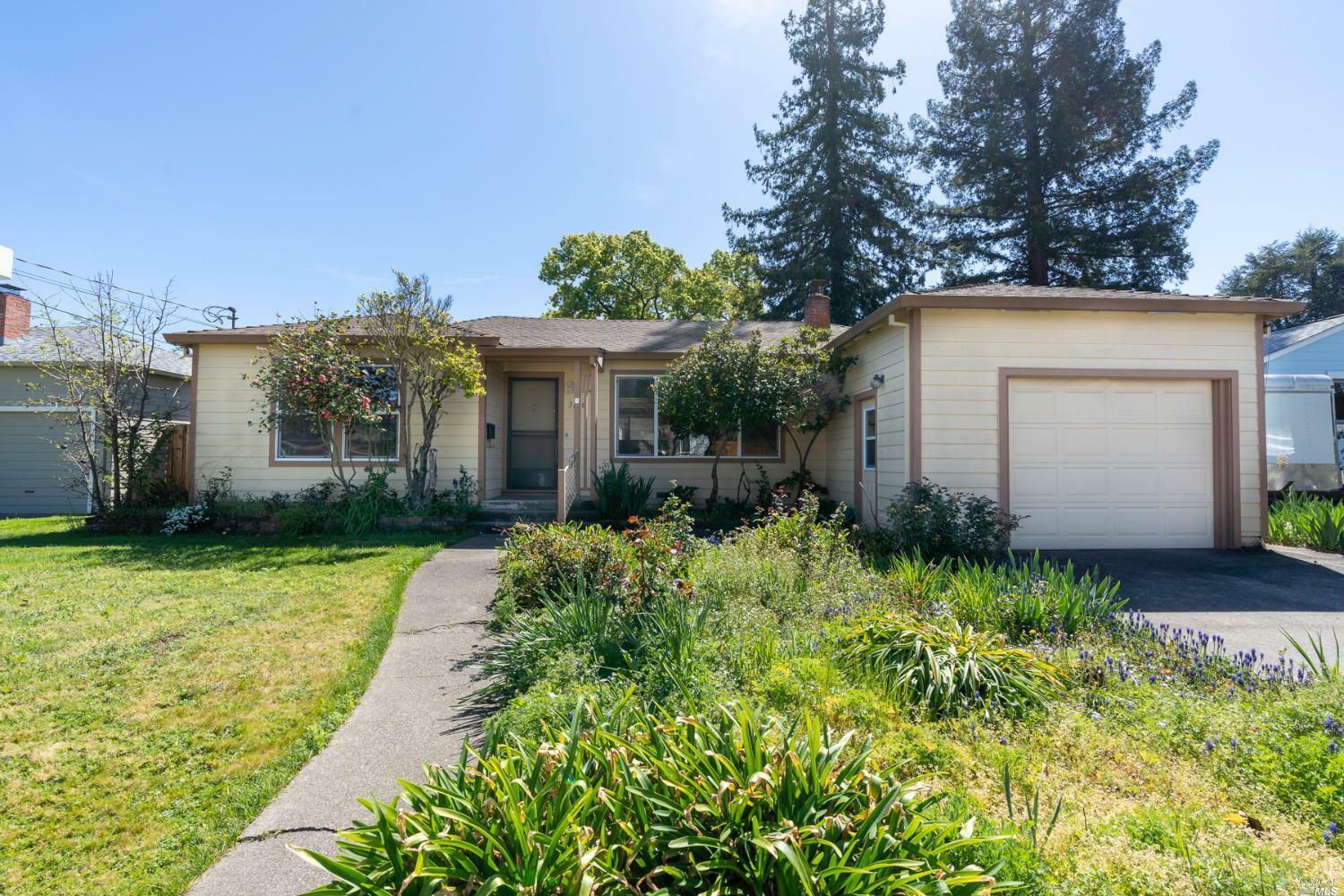 Property Photo:  3106 Claremont Drive  CA 95405 