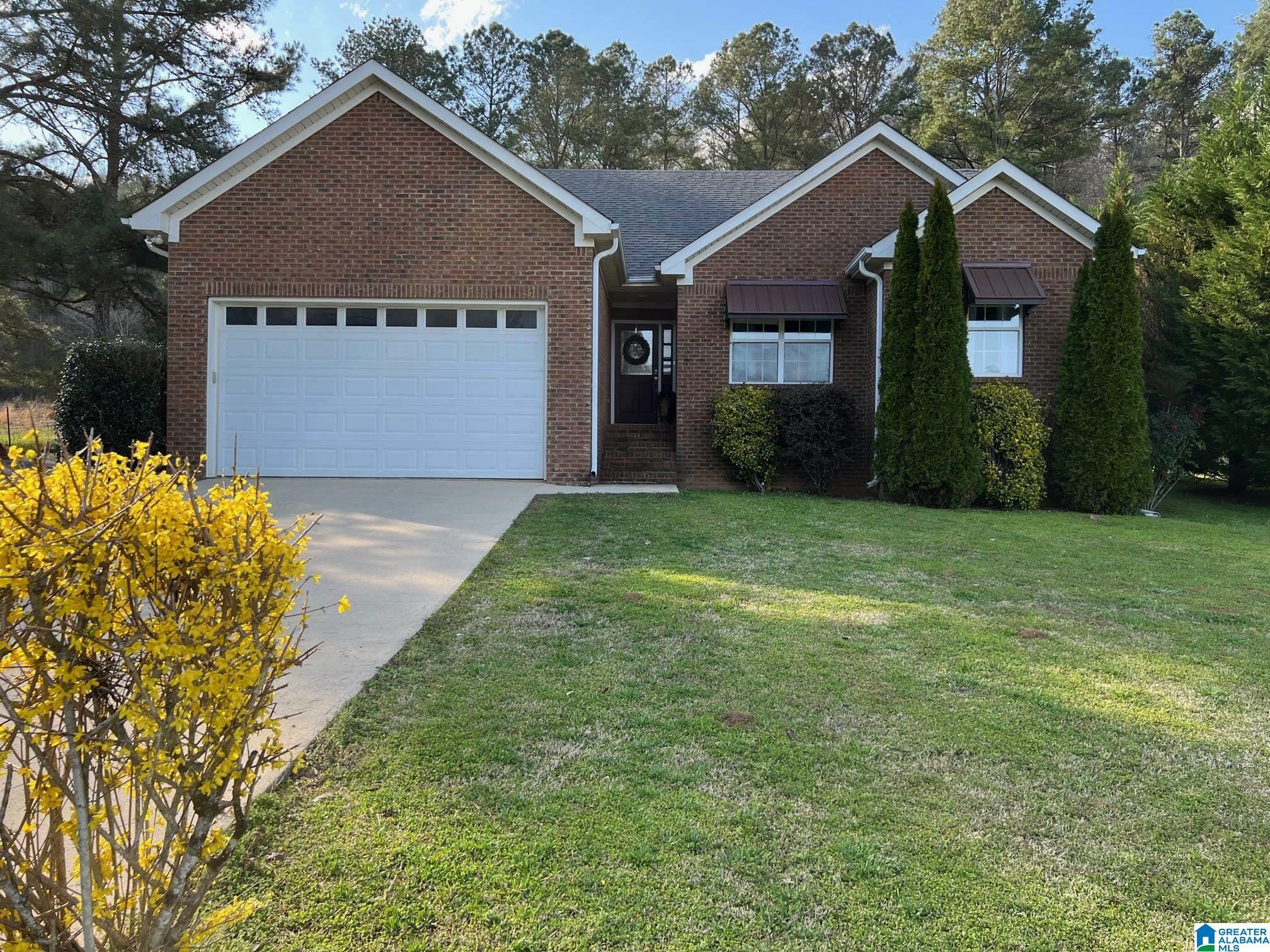 Property Photo:  855 Wolf Creek Road  AL 35128 