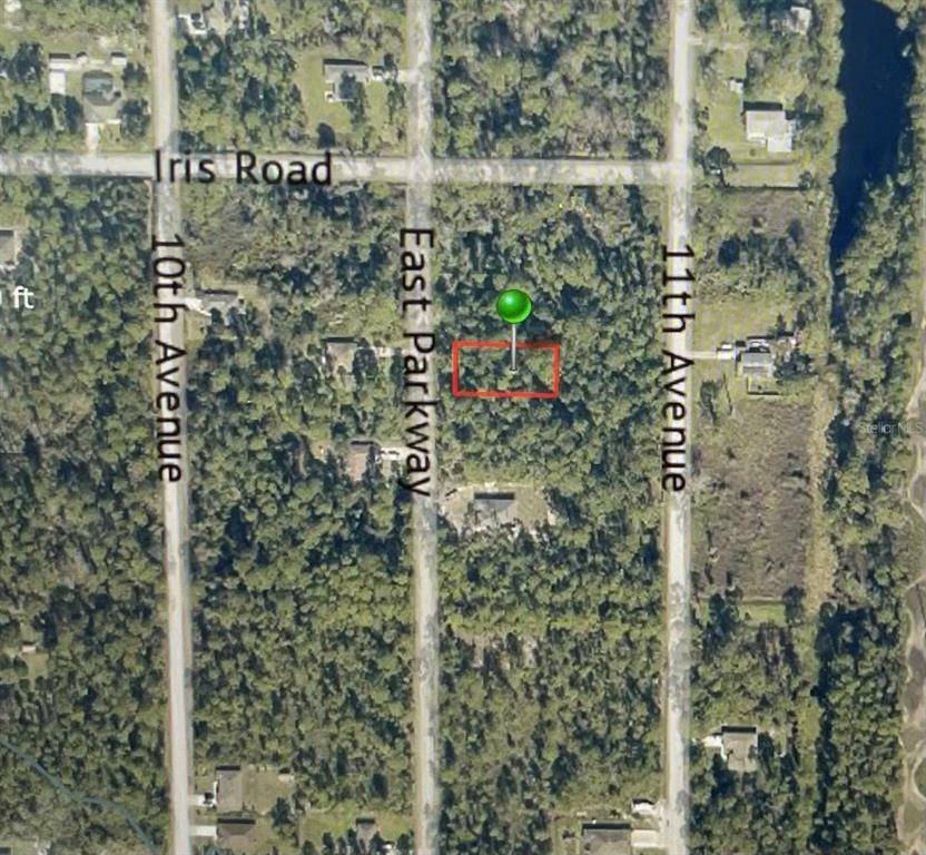 Property Photo:  1449 East Parkway  FL 32724 