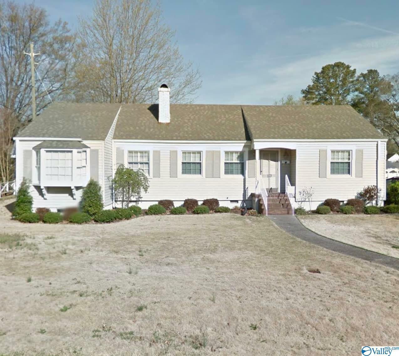 Property Photo:  873 Oakview Avenue  AL 35901 