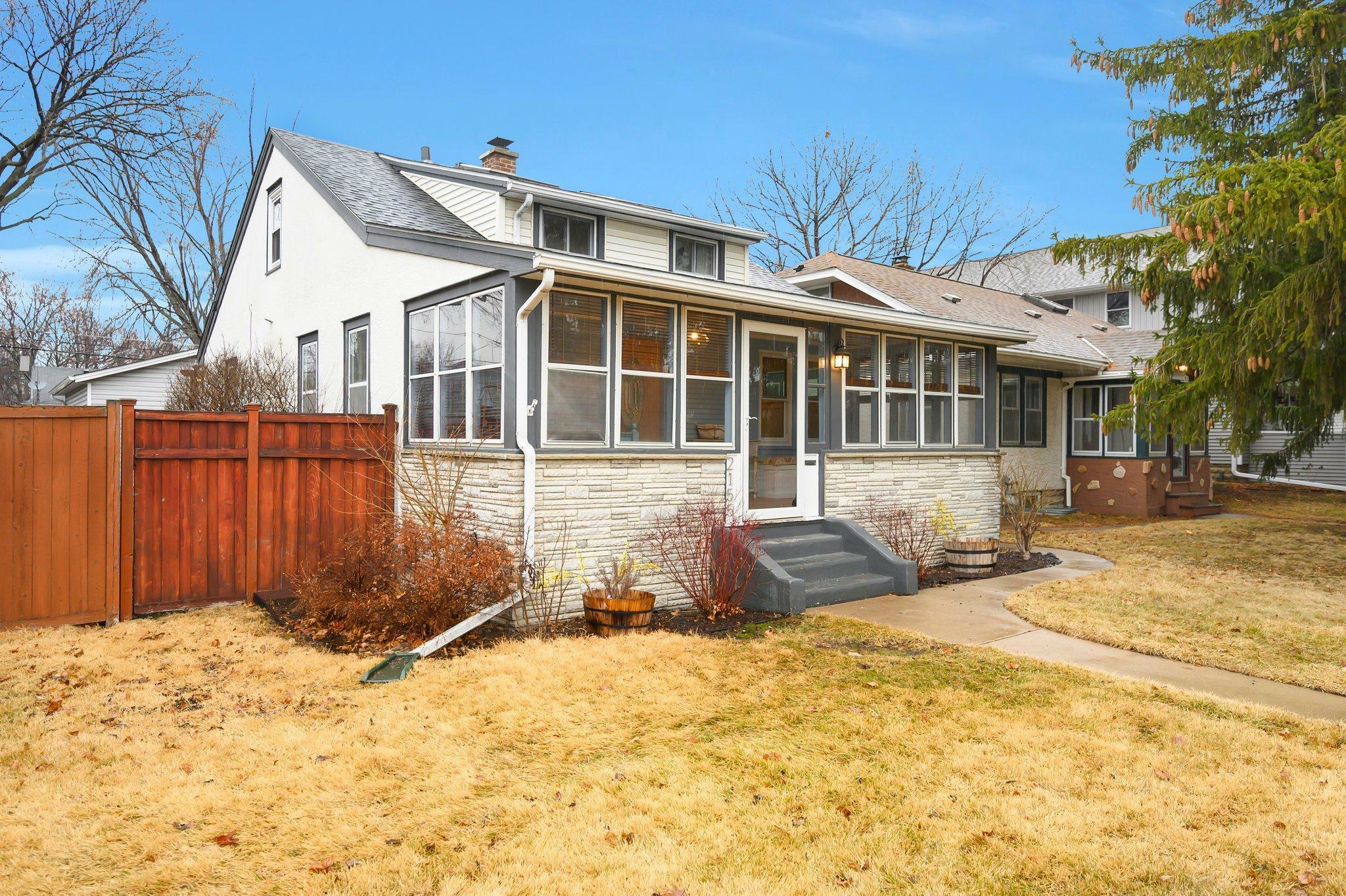 Property Photo:  2155 Randolph Avenue  MN 55105 