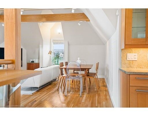 Property Photo:  66 Oxford Street 4  MA 02138 