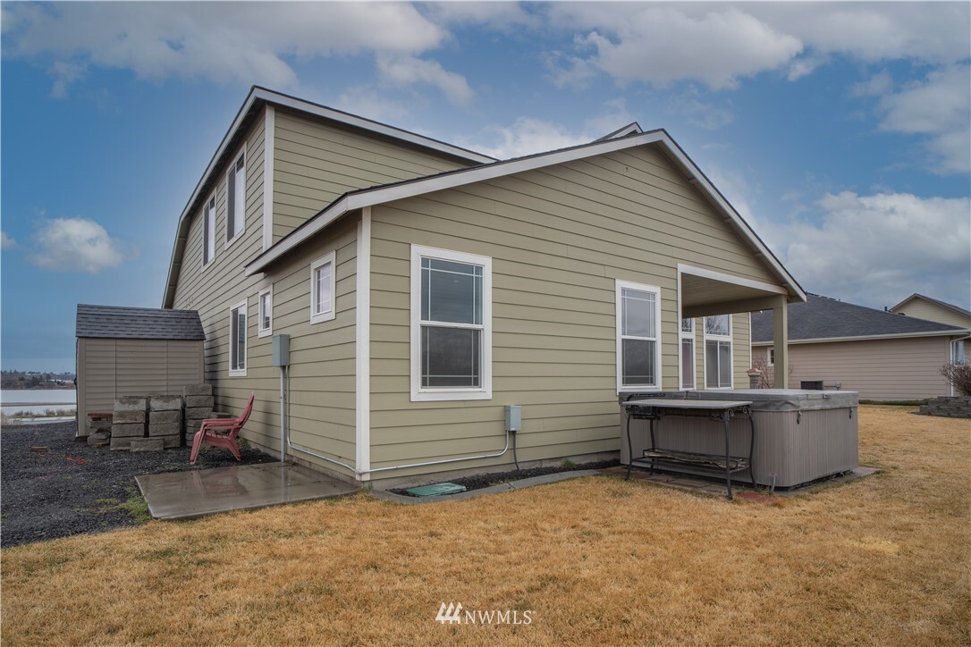 Property Photo: 4062 Edwards Drive WA 98837