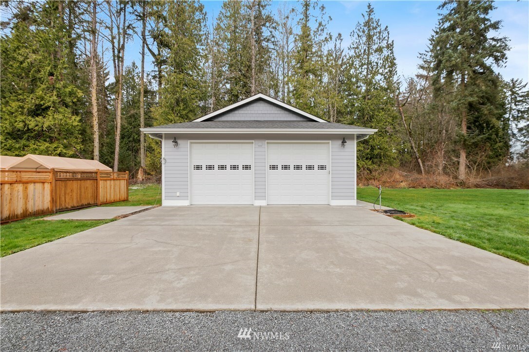 Property Photo:  6421 14th Avenue NE  WA 98271 