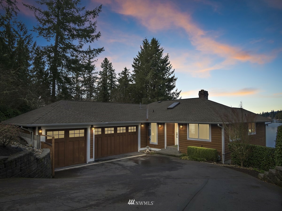 Property Photo: 31003 230th Place SE WA 98010