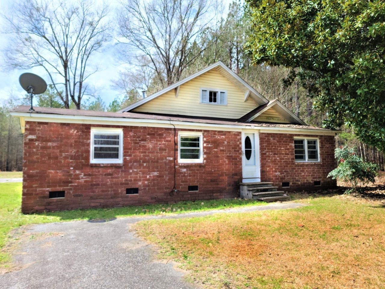 Property Photo:  1136 Old Buncombe Road  SC 29379 