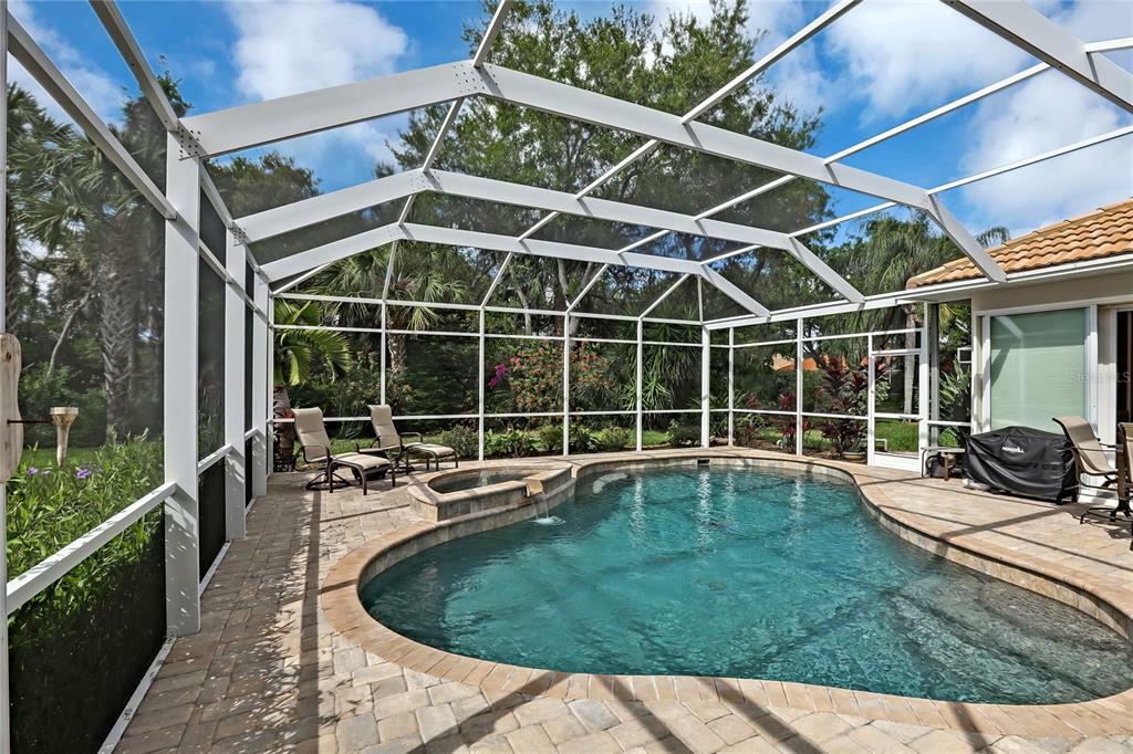 Property Photo:  581 Mossy Creek Drive  FL 34292 