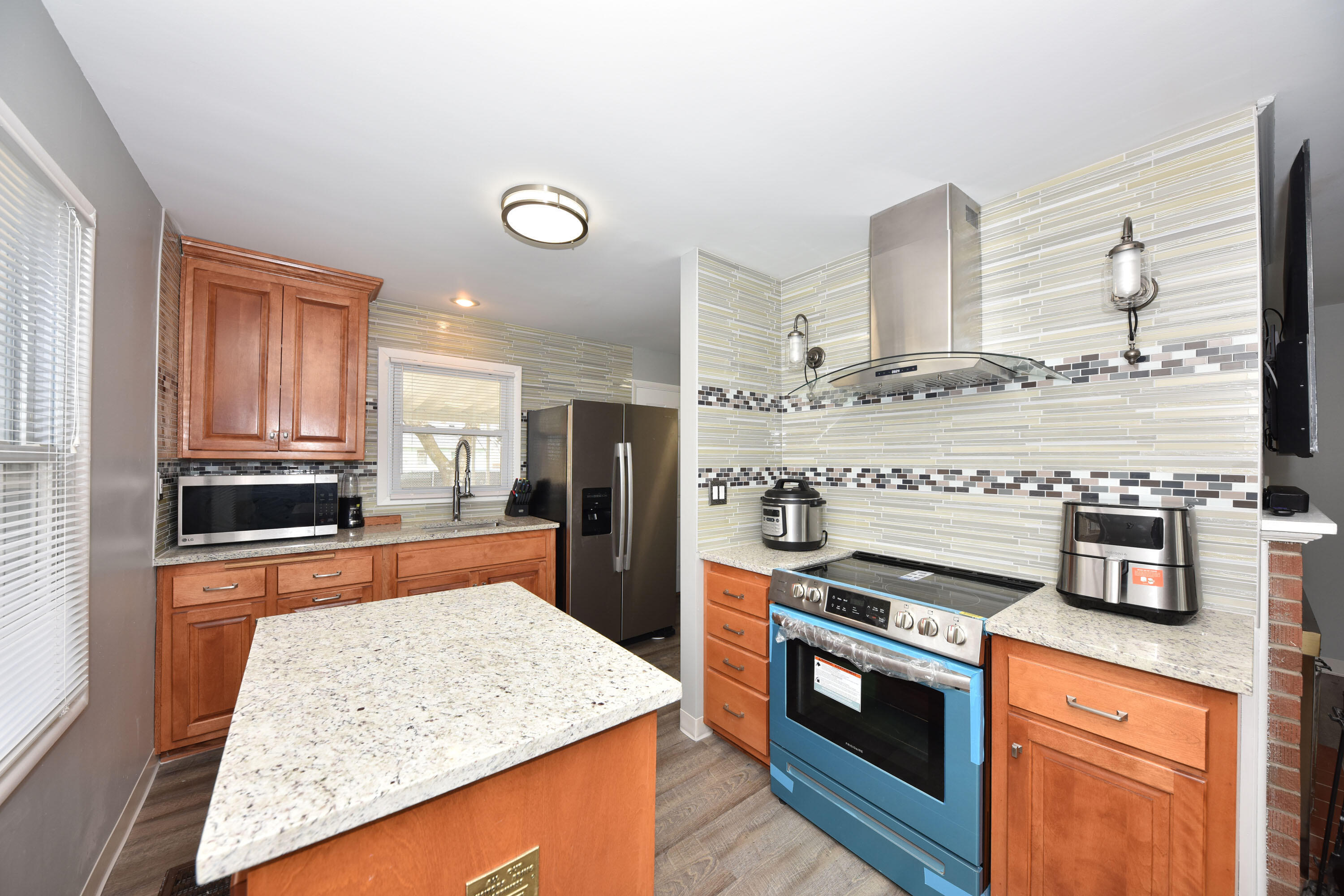 Property Photo: 6116 W Oklahoma Ave WI 53219