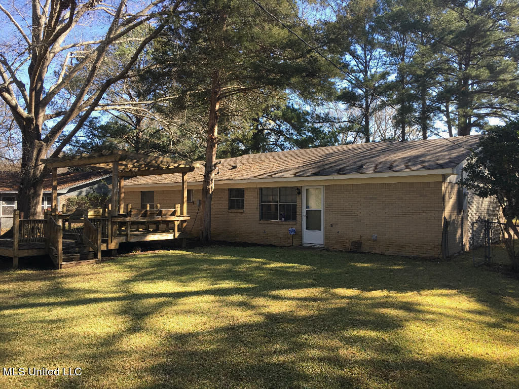 Property Photo:  451 Boehle Street  MS 39208 