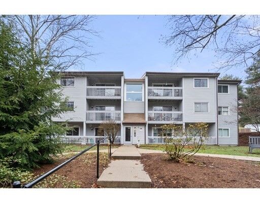 Property Photo: 607 Franklin Crossing Rd 607 MA 02038