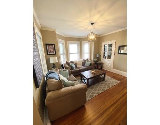 Property Photo:  47 Vernon St 3  MA 02453 
