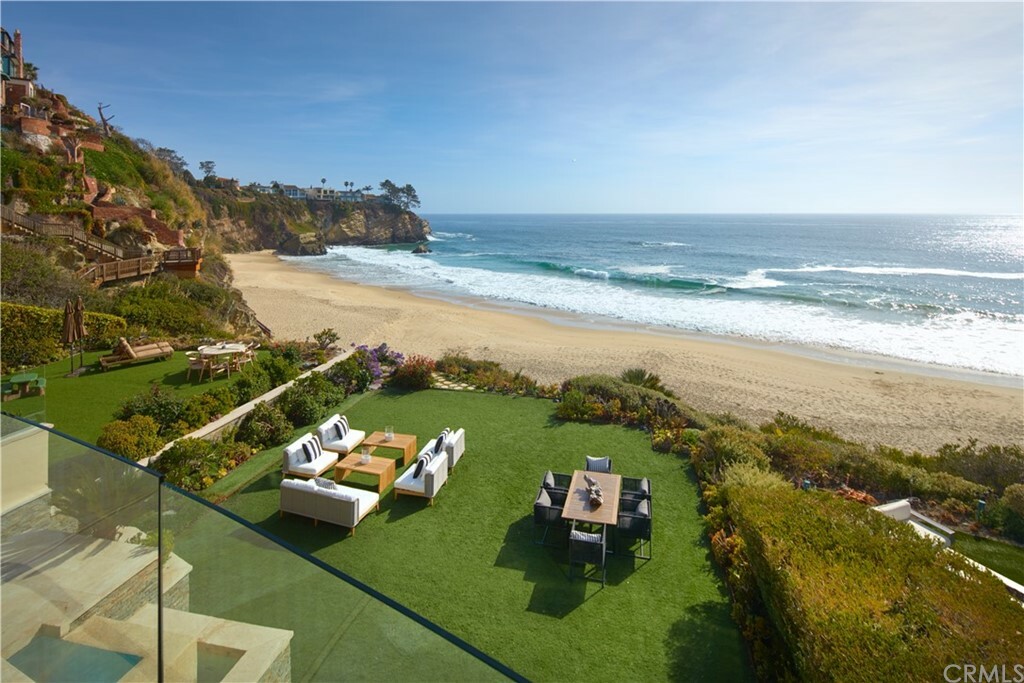 25 Bay Drive  Laguna Beach CA 92651 photo