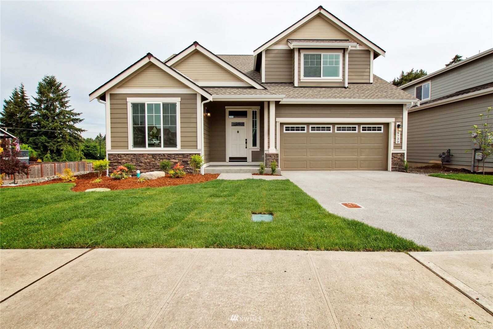 Property Photo: 9730 6th Avenue SE WA 98513