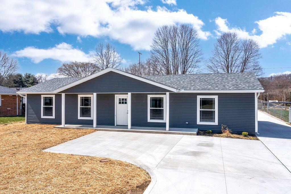 Property Photo: 2985 Mount Vernon Road OH 43055