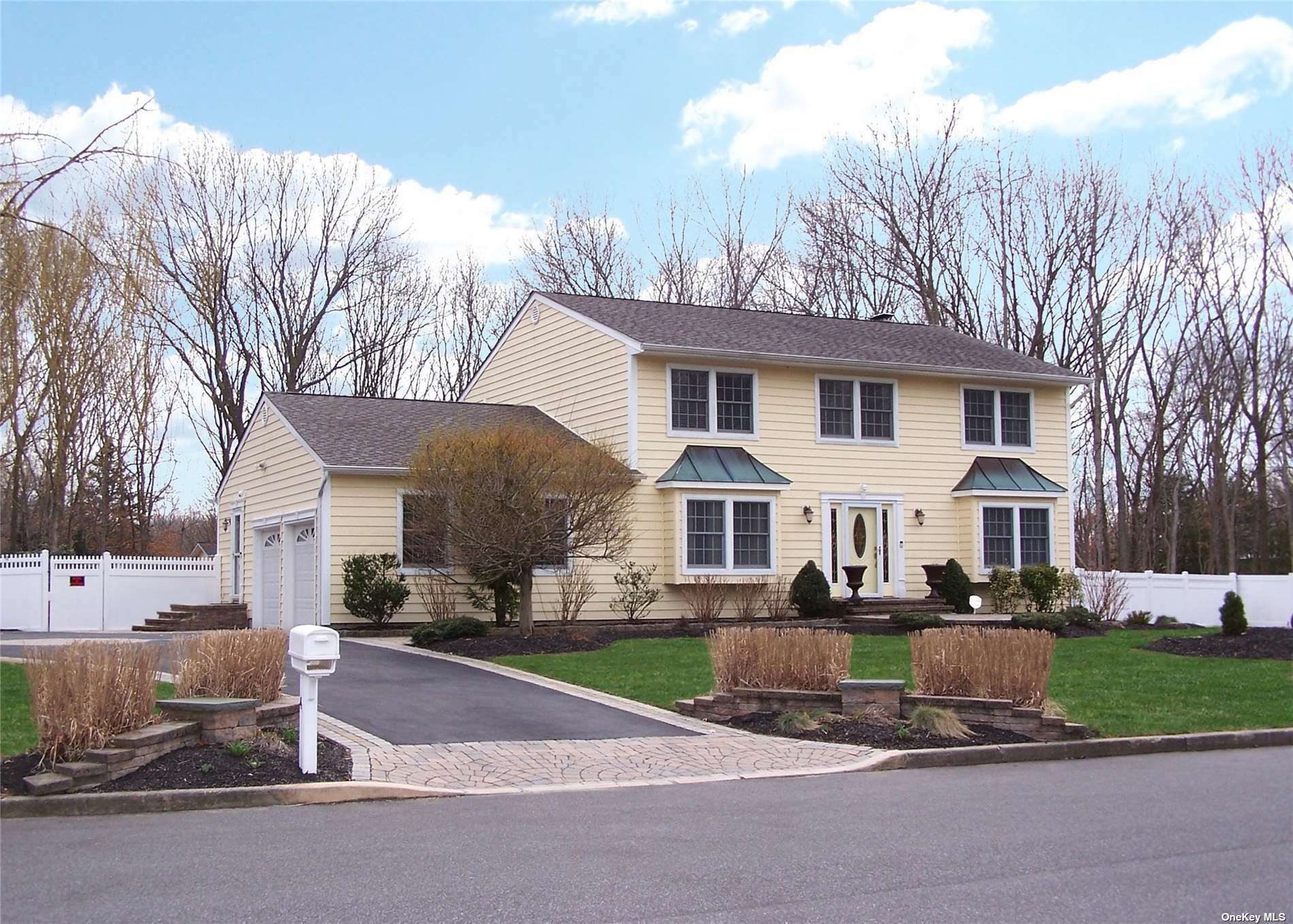 Property Photo:  4 Woods Drive  NY 11776 