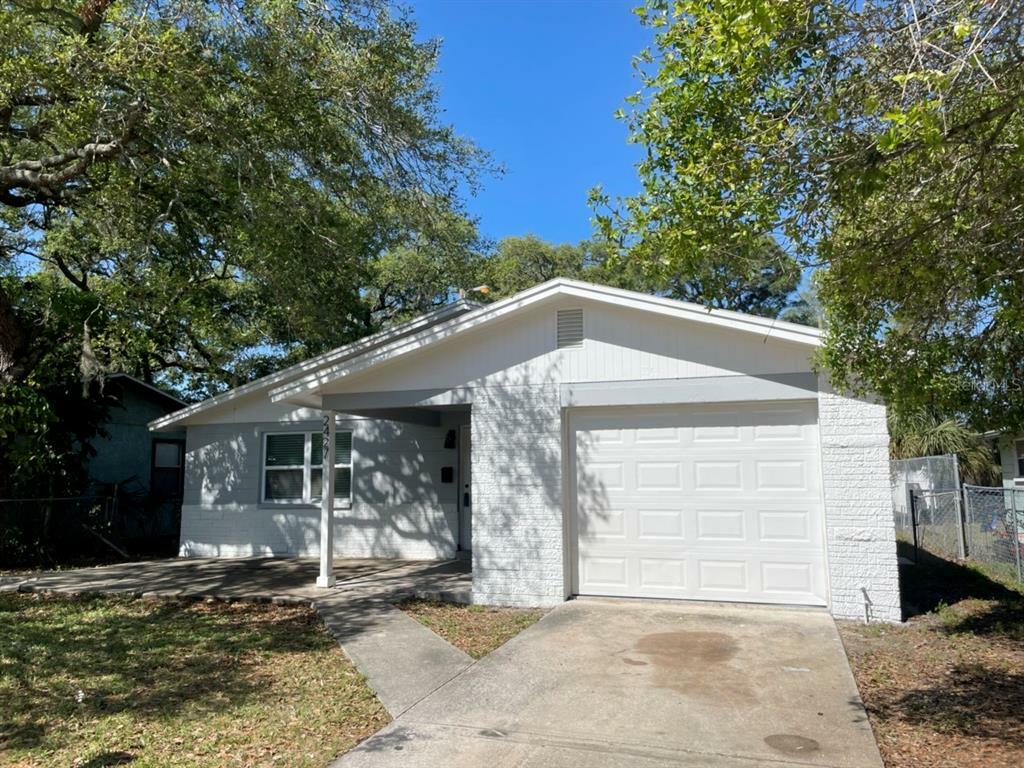 Property Photo: 2427 8th Street S FL 33705