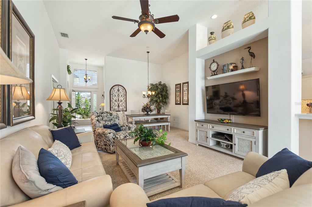 Property Photo: 605 Cunningham Dr FL 33837