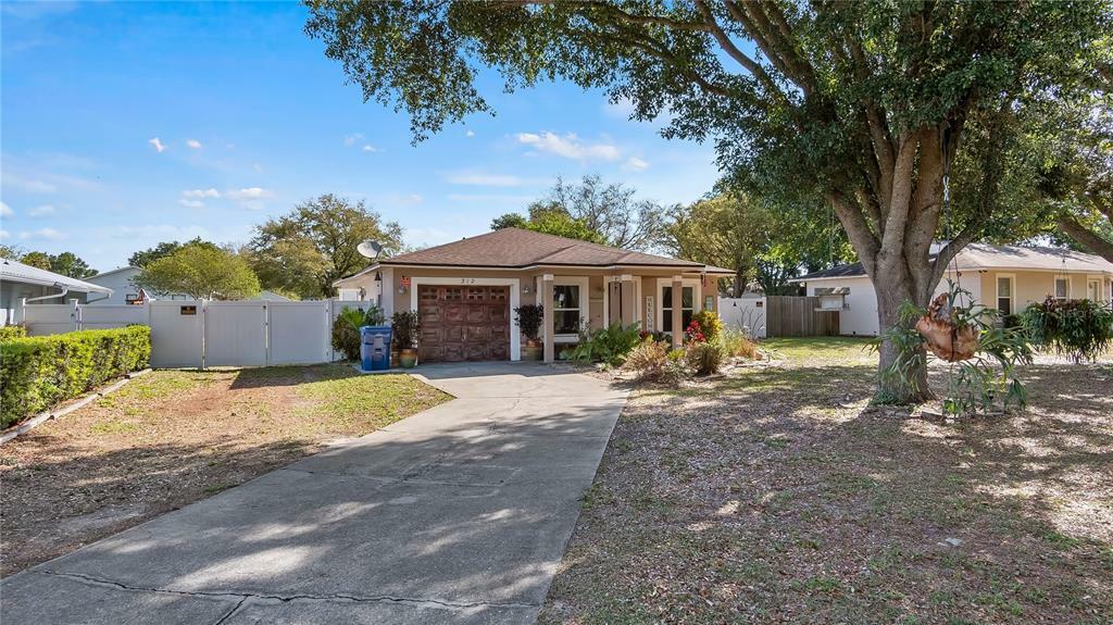 Property Photo: 312 Tuscanooga Road FL 34753