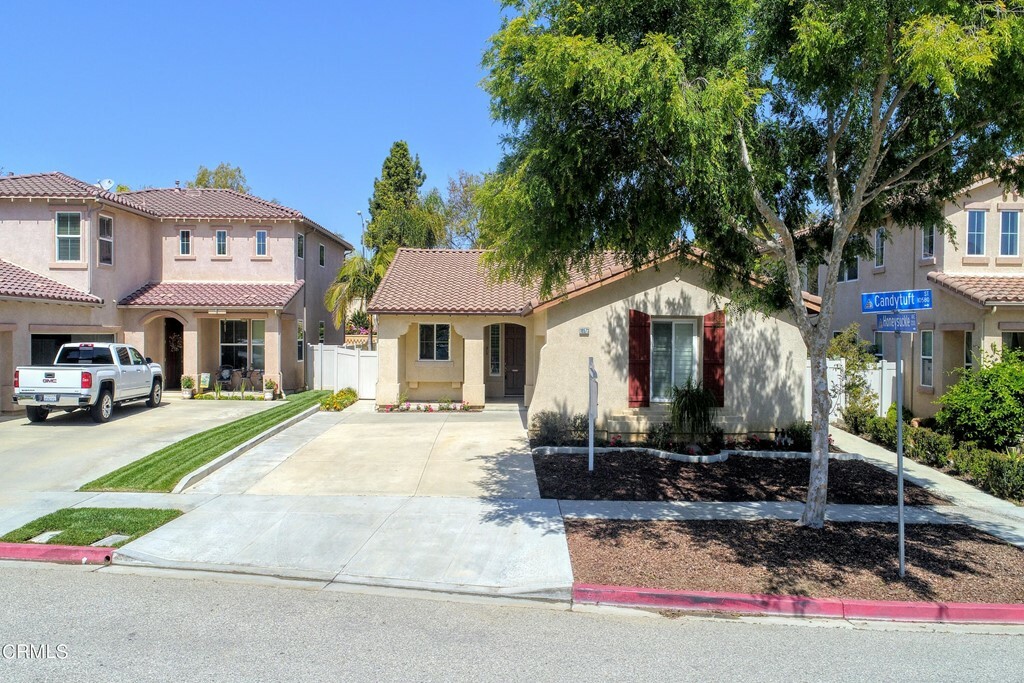 Property Photo: 10573 Candytuft Street CA 93004