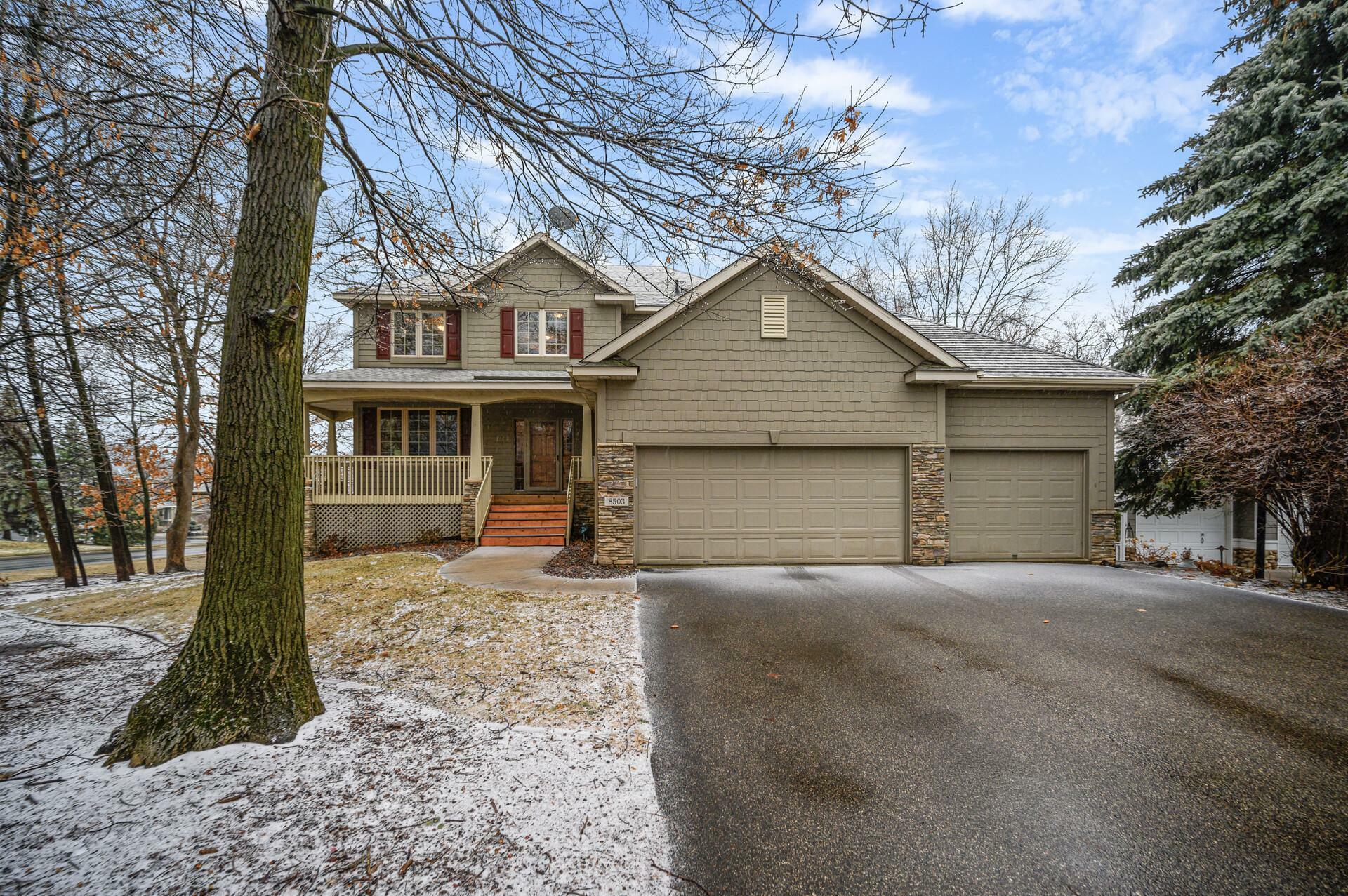 Property Photo: 8503 153rd Bay MN 55378