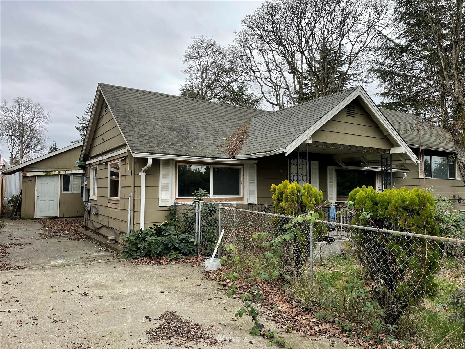 Property Photo:  1516 117th Street S  WA 98444 