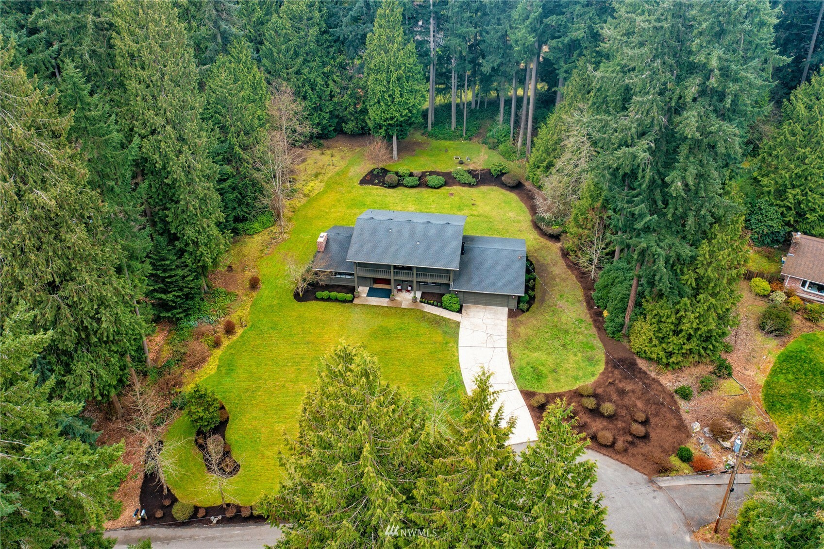 Property Photo:  3041 137th Avenue NE  WA 98005 