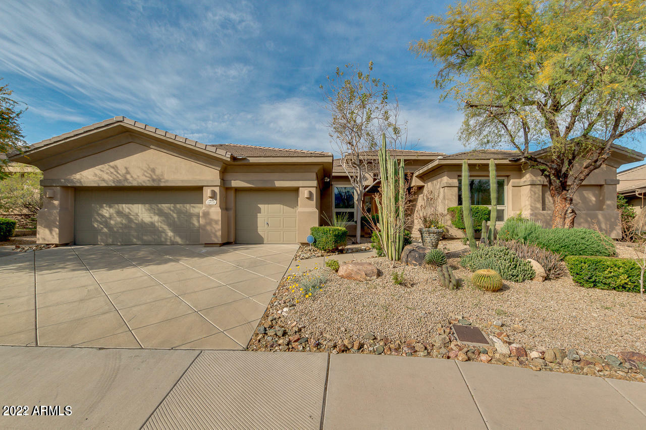 Property Photo:  14524 N 106th Place  AZ 85255 