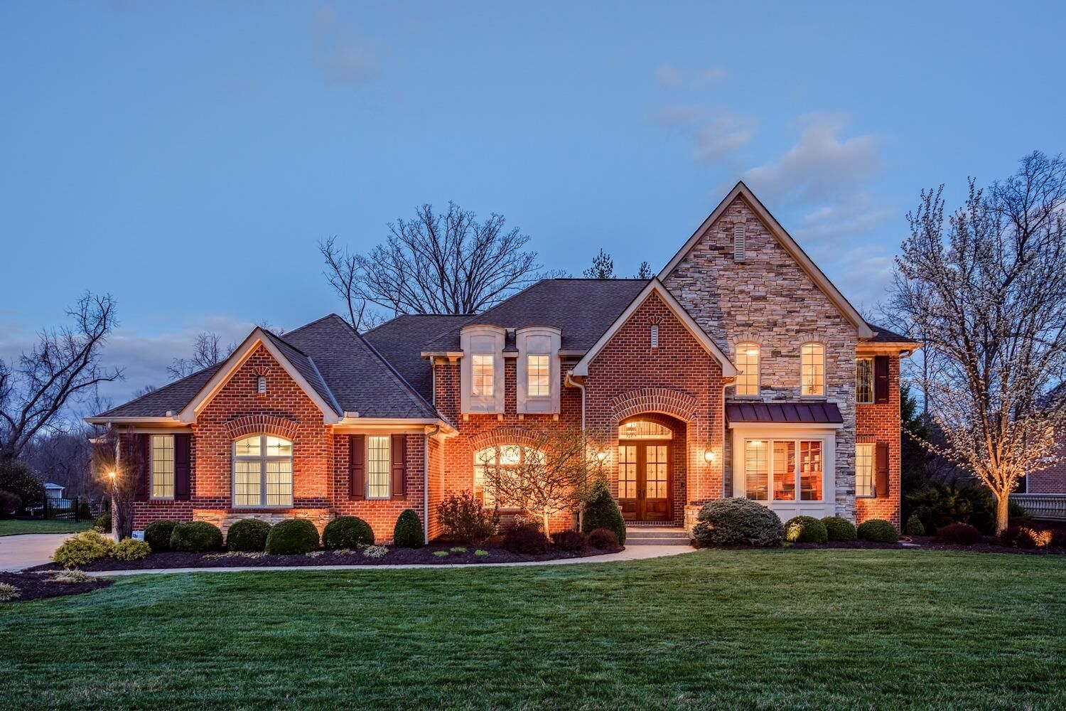 Property Photo:  8126 Deer Path Ln  OH 45243 