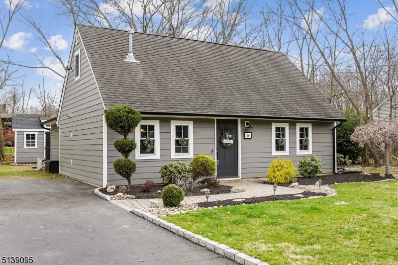 Property Photo:  36 Delmore Ave  NJ 07922 