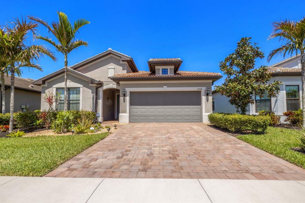 Property Photo:  5968 Snowy Egret Drive  FL 34238 