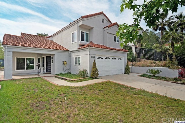 Property Photo:  13951 Badger Avenue  CA 91342 