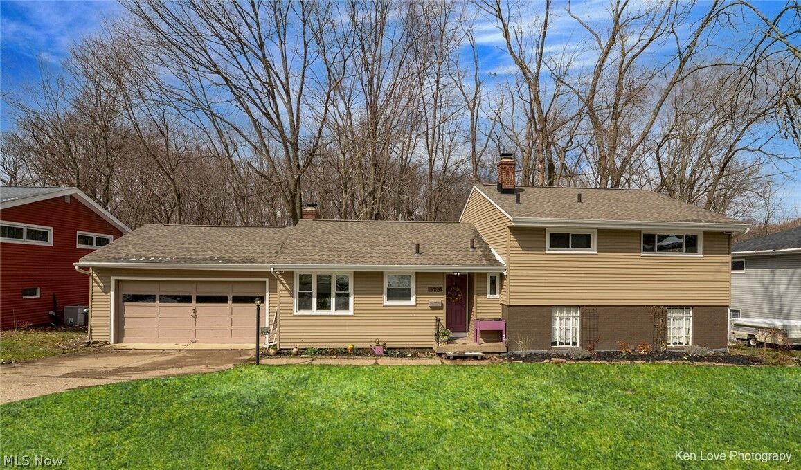 Property Photo: 1593 Kingsley Avenue OH 44313