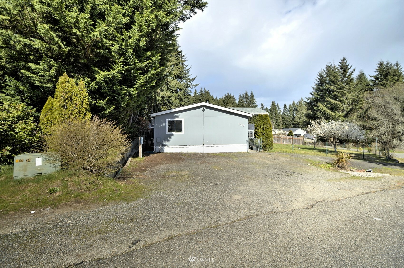 Property Photo:  120 NE Harpoon Drive  WA 98528 