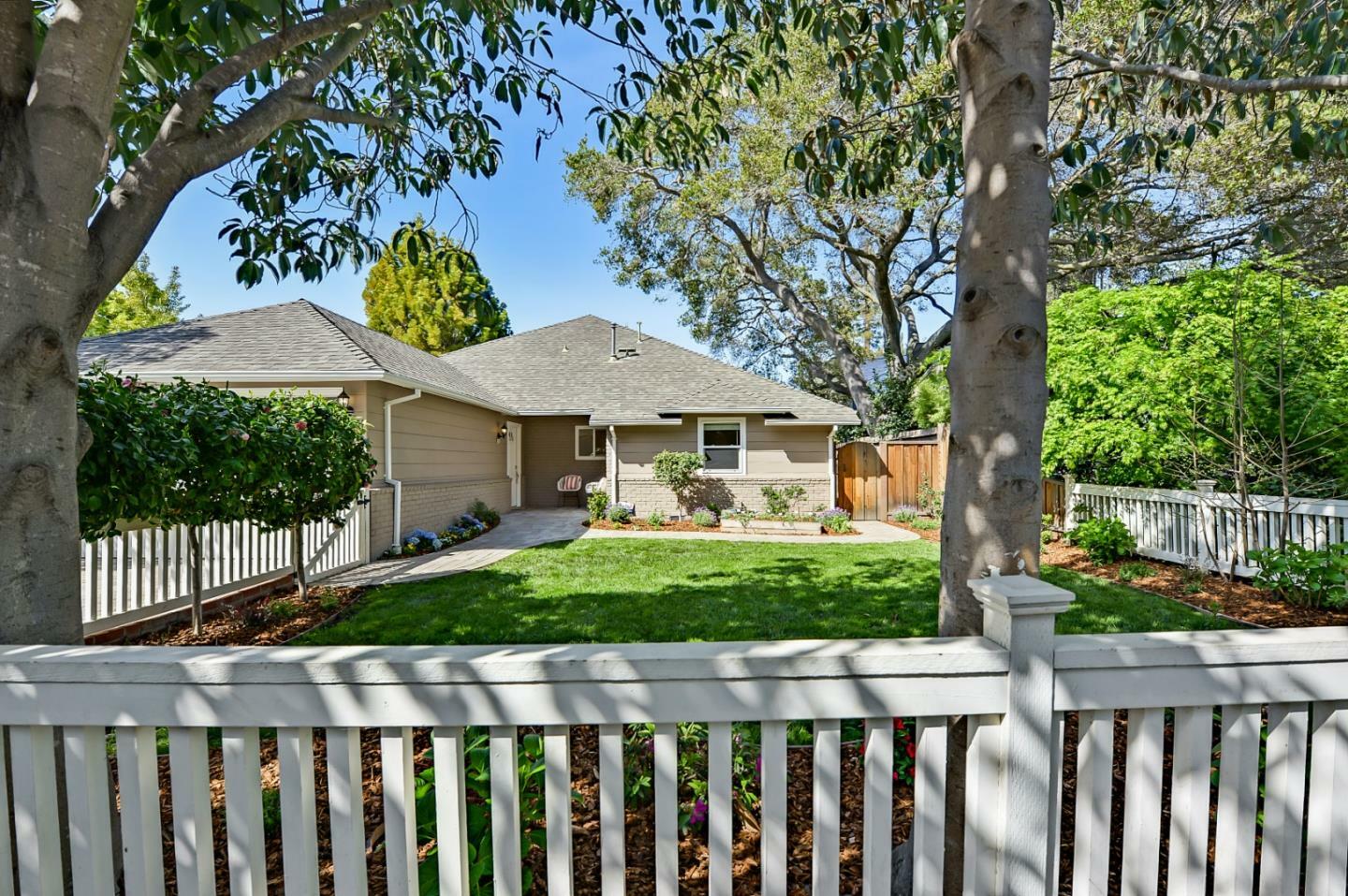 Property Photo: 777 Woodland Avenue CA 94025