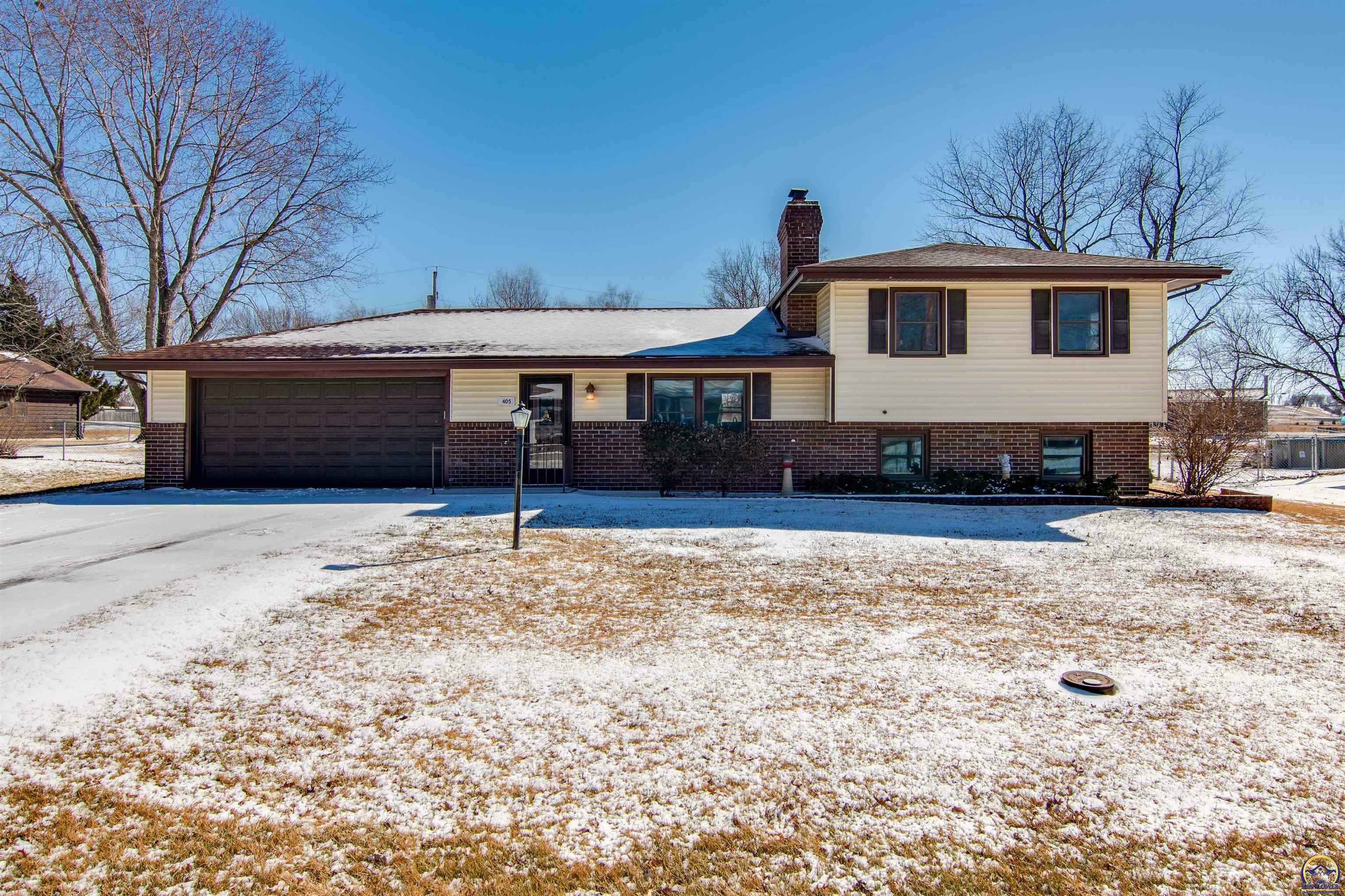 Property Photo:  405 Frontier Ct  KS 66512 