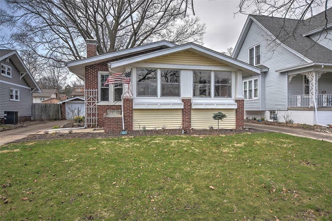 Property Photo:  173 N Dennis Avenue  IL 62522 