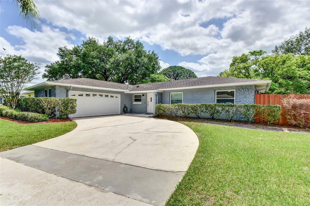 Property Photo:  626 Swallow Drive  FL 32707 