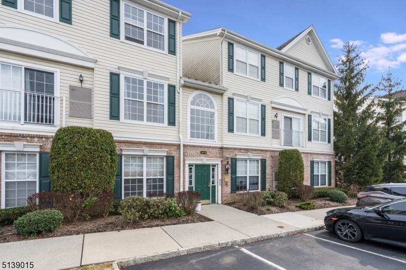 Property Photo:  263 Windmill Ct  NJ 08865 